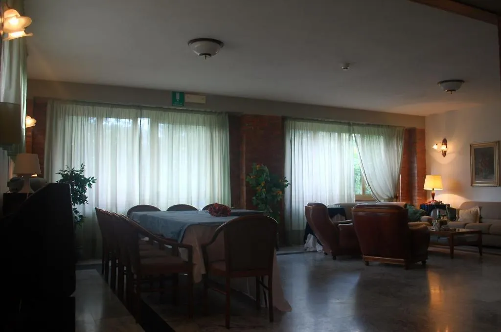 Albergo Smeraldo Castelnuovo Magra 2*,  Olaszország